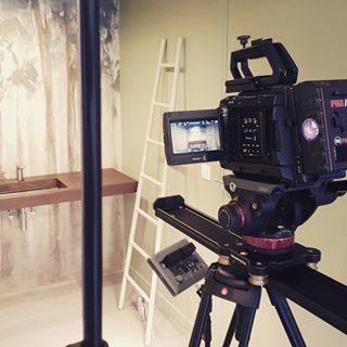 Tournage pour la société DecHome.

#videoshoot#makingof#ursamini